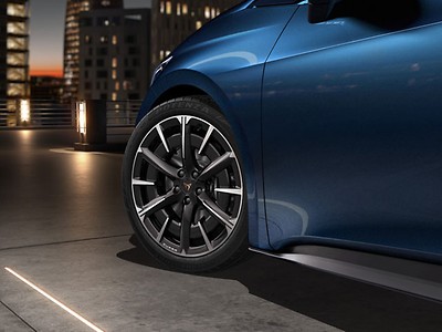 20”-Leichtmetallfelgen Firestorm in sportlichem Schwarz und Silber