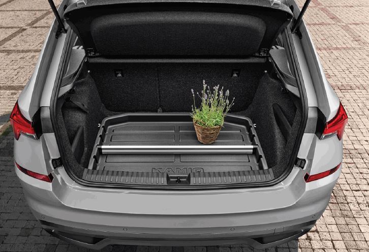 Kofferraumwanne mit erhöhtem Rand